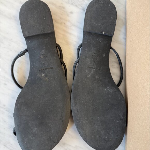 Reformation - Ludo Toe Ring Strappy Flat Sandal - Picture 2 of 3